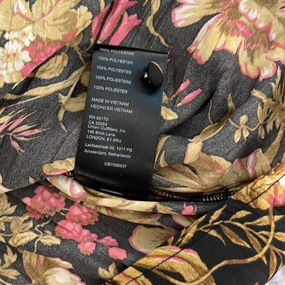 Anthropologie floral black motif tunic size S - Picture 10 of 10
